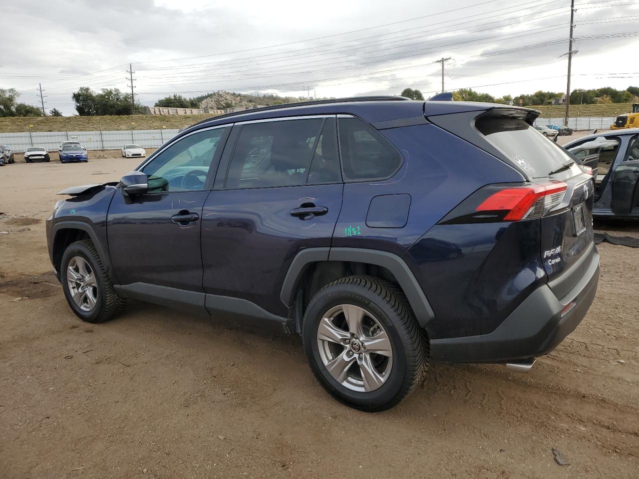 TOYOTA RAV4 XLE