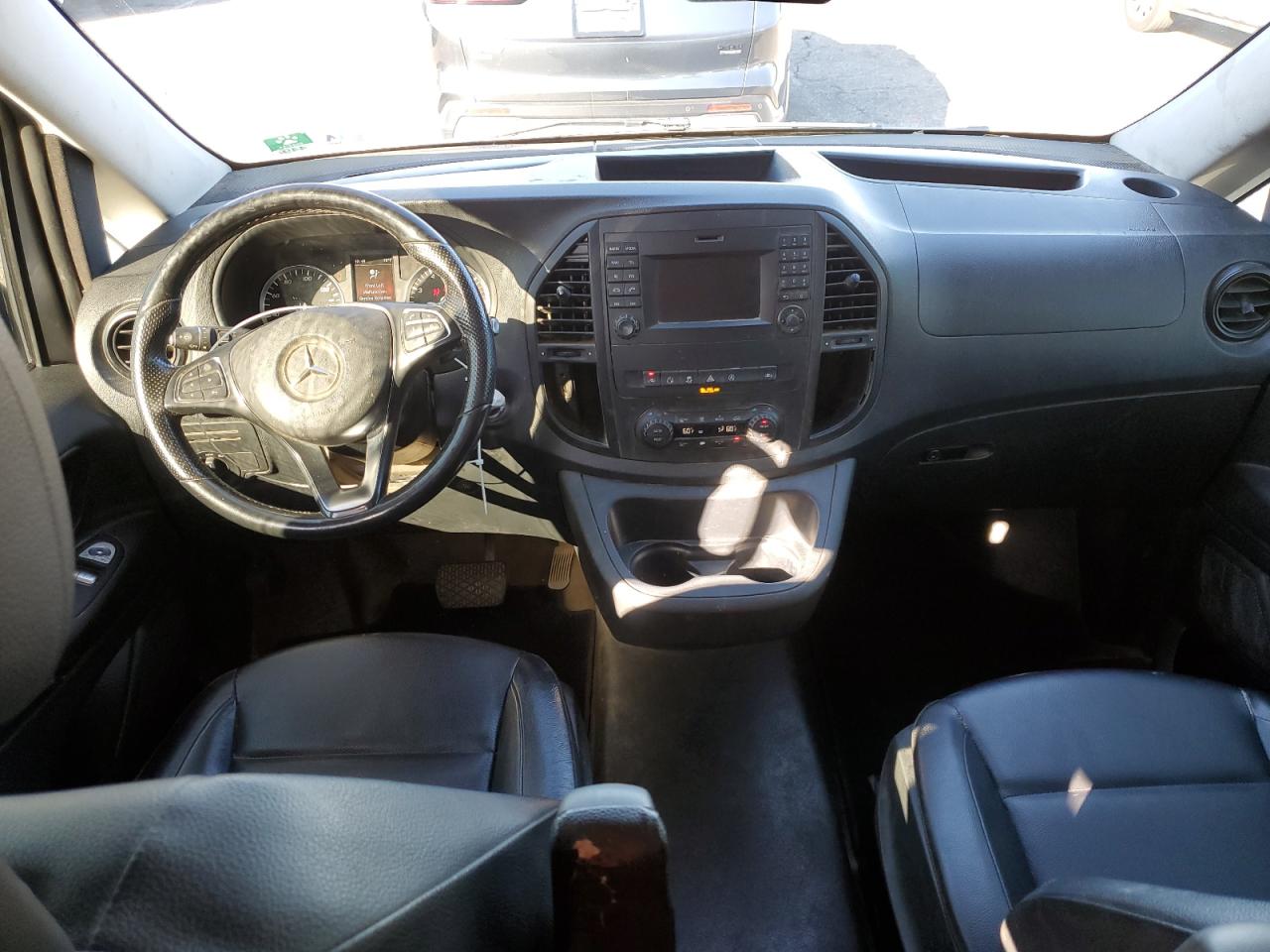 MERCEDES-BENZ METRIS