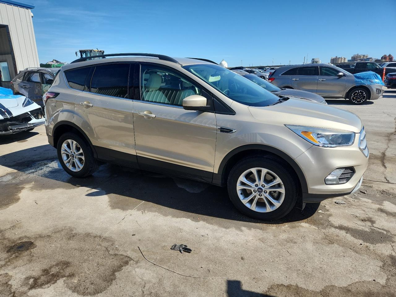 FORD ESCAPE SE