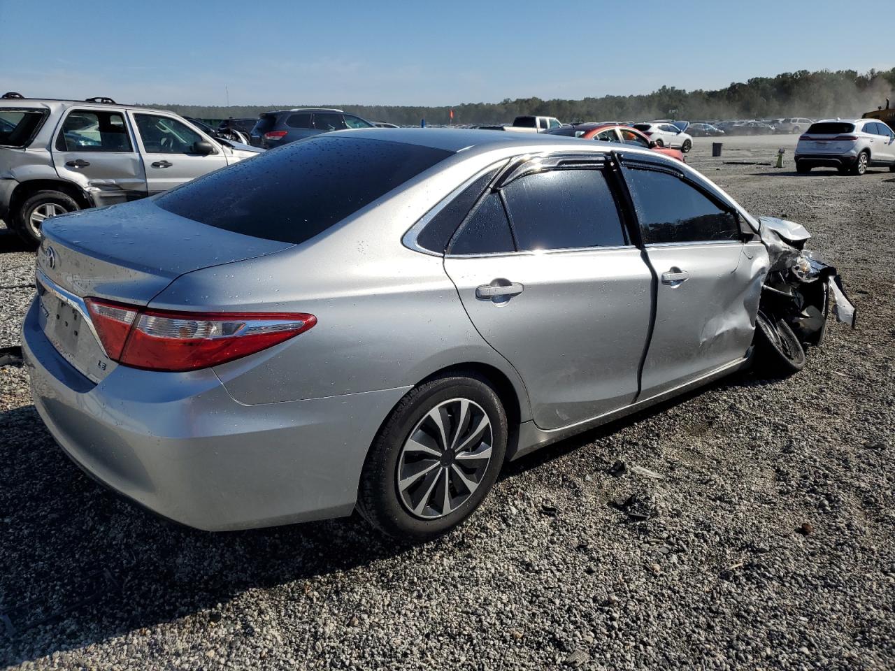 TOYOTA CAMRY LE