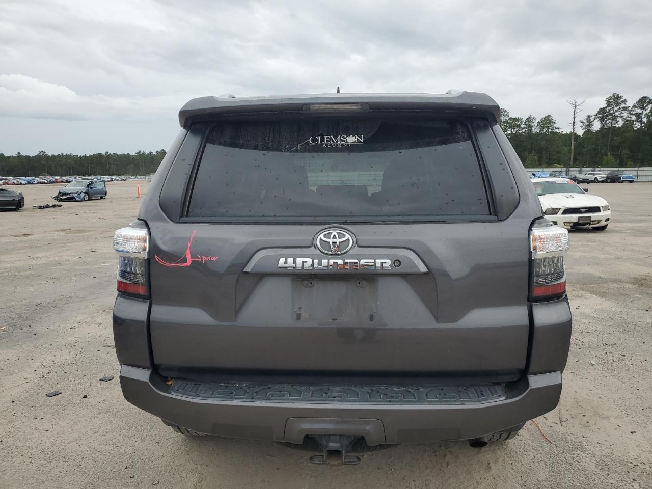 TOYOTA 4RUNNER SR5