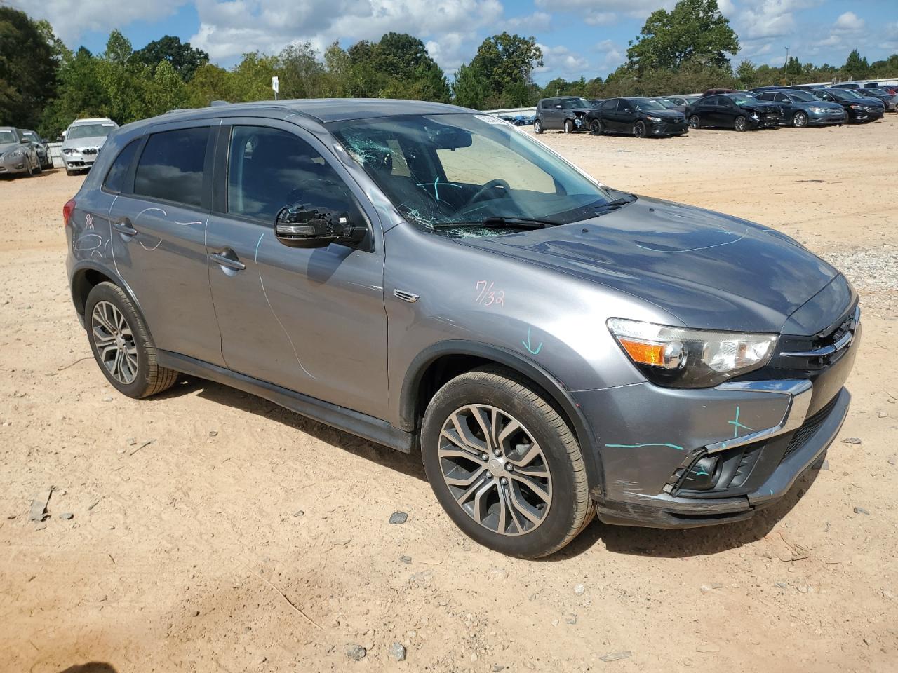 MITSUBISHI OUTLANDER ES