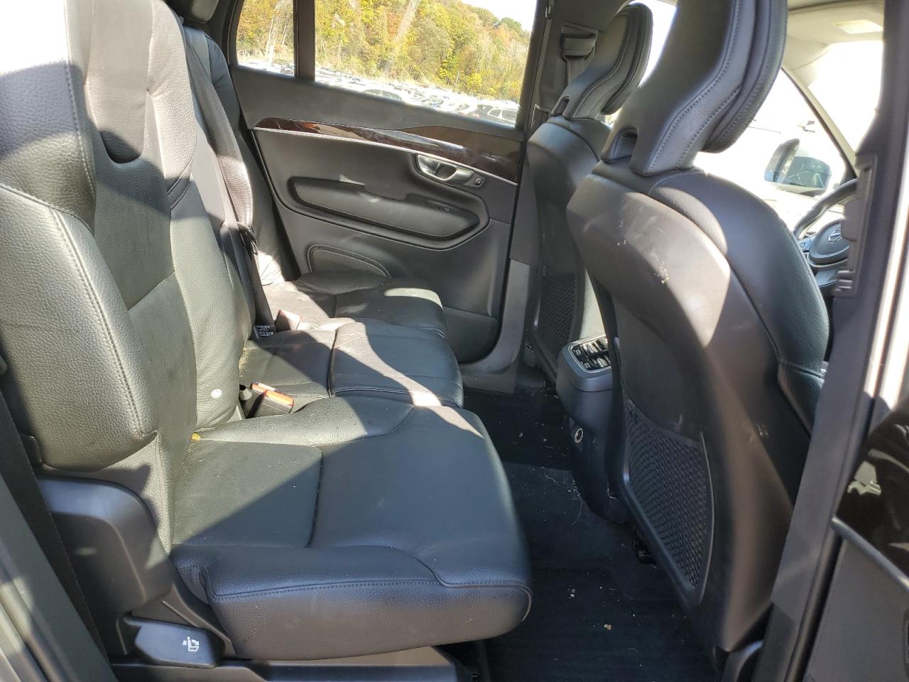 VOLVO XC90 T6 MOMENTUM