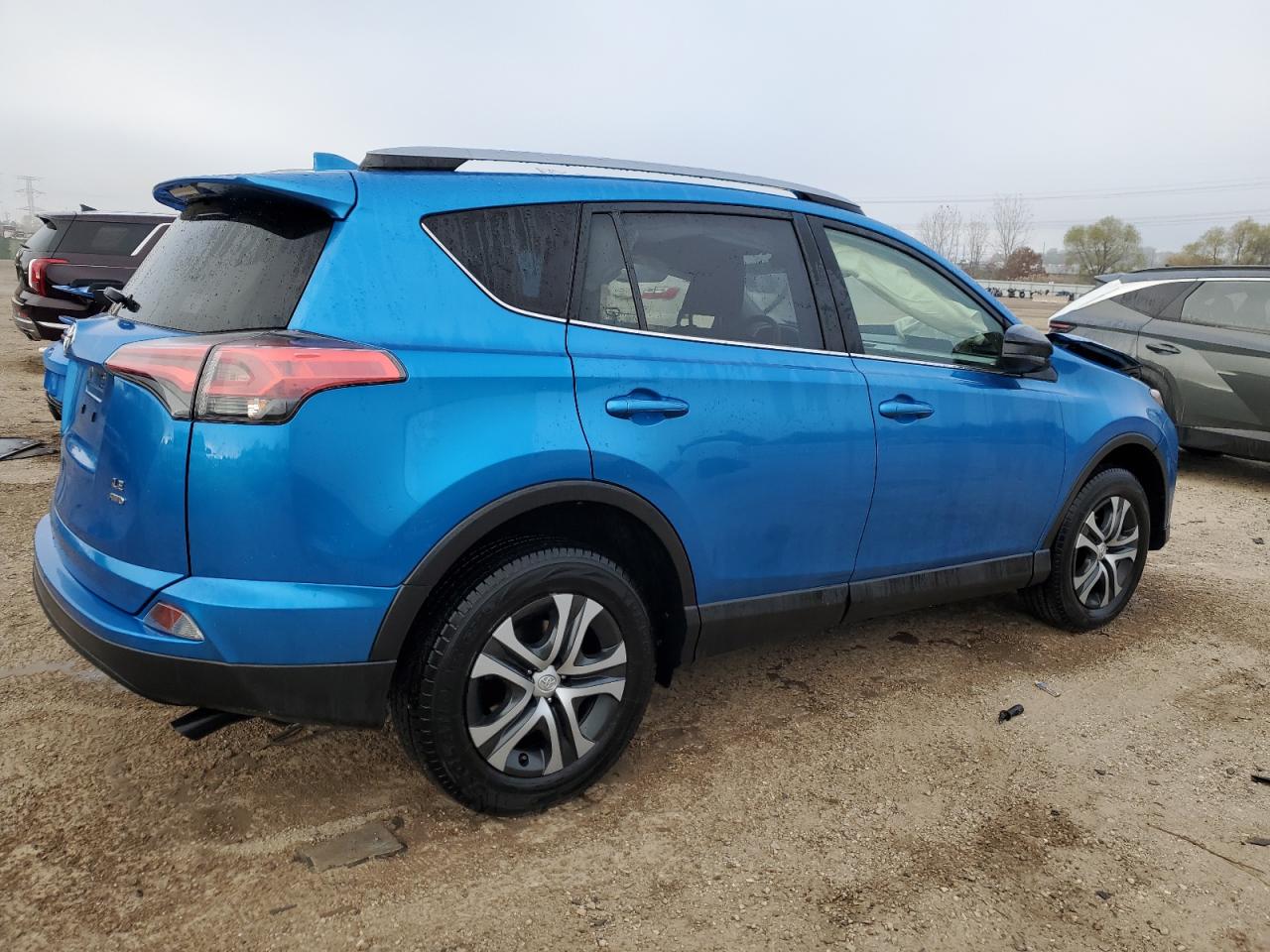 TOYOTA RAV4 LE