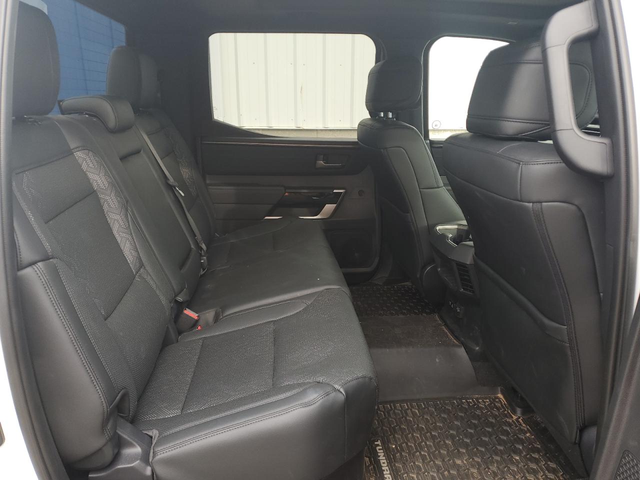 TOYOTA TUNDRA CREWMAX PLATINUM