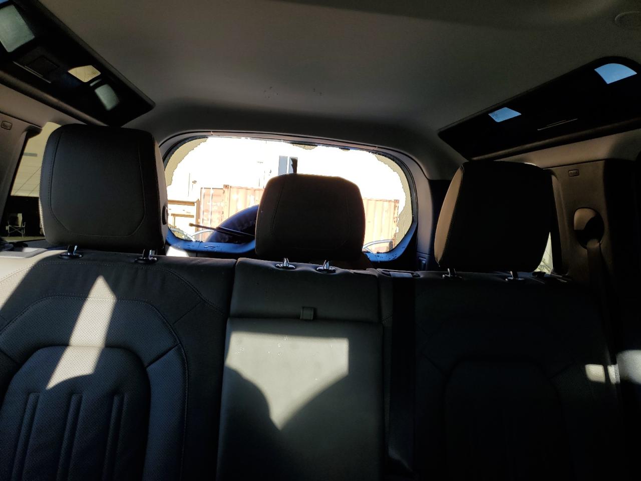 LAND ROVER DEFENDER 110 SE