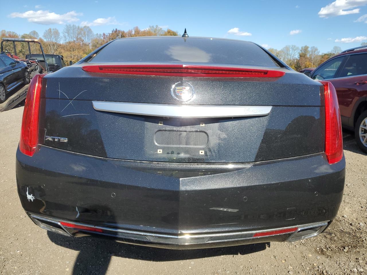 CADILLAC XTS LUXURY COLLECTION