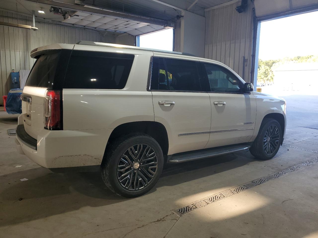GMC YUKON DENALI
