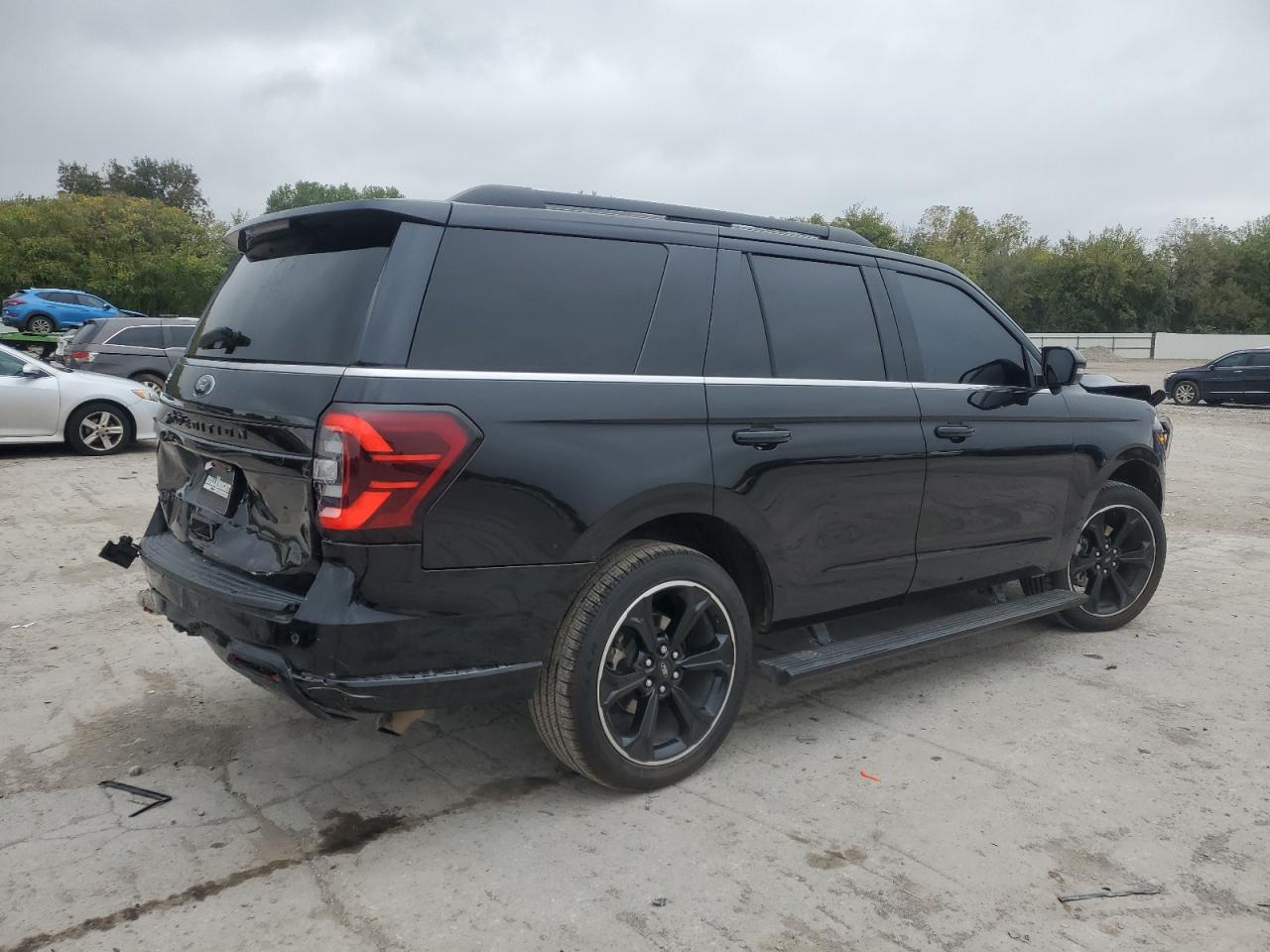 FORD EXPEDITION LIMITED