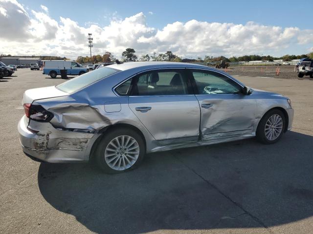 2017 VOLKSWAGEN PASSAT SE - 1VWBT7A35HC033343