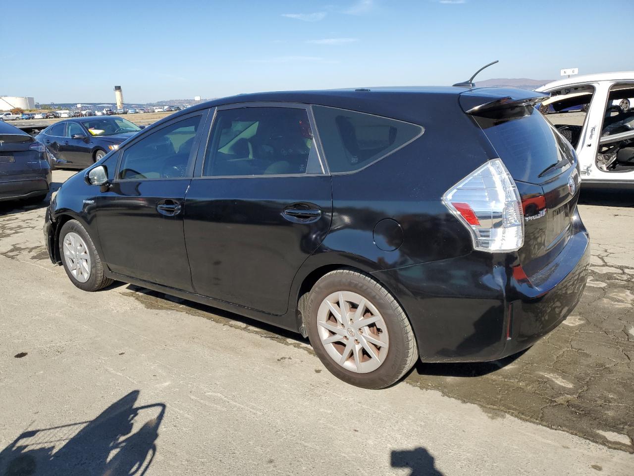 TOYOTA PRIUS V