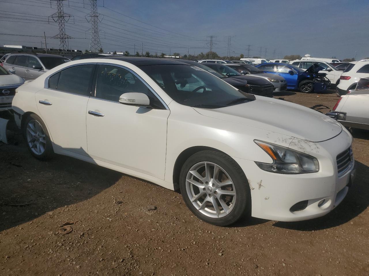 NISSAN MAXIMA S