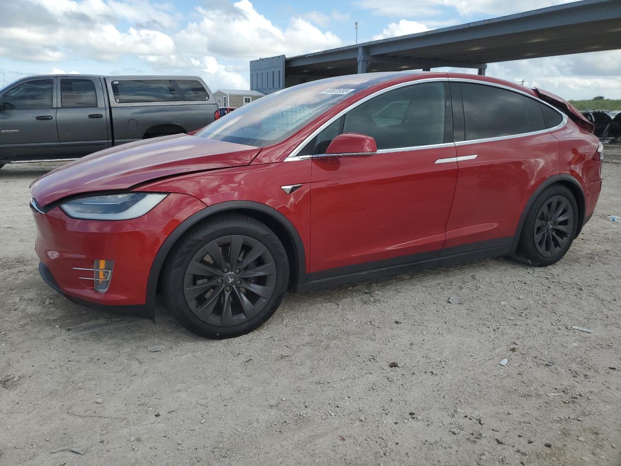 TESLA MODEL X