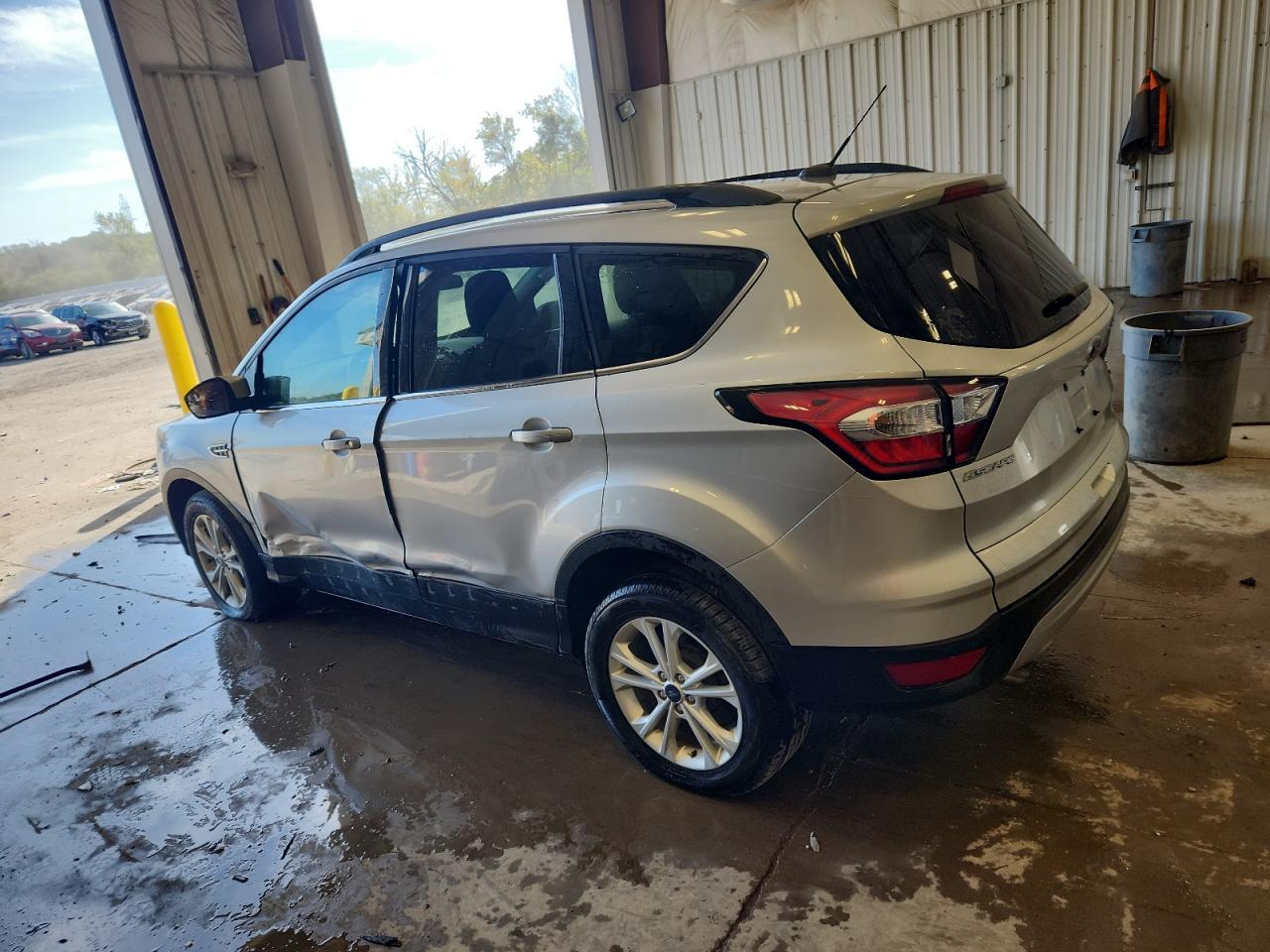 FORD ESCAPE SE