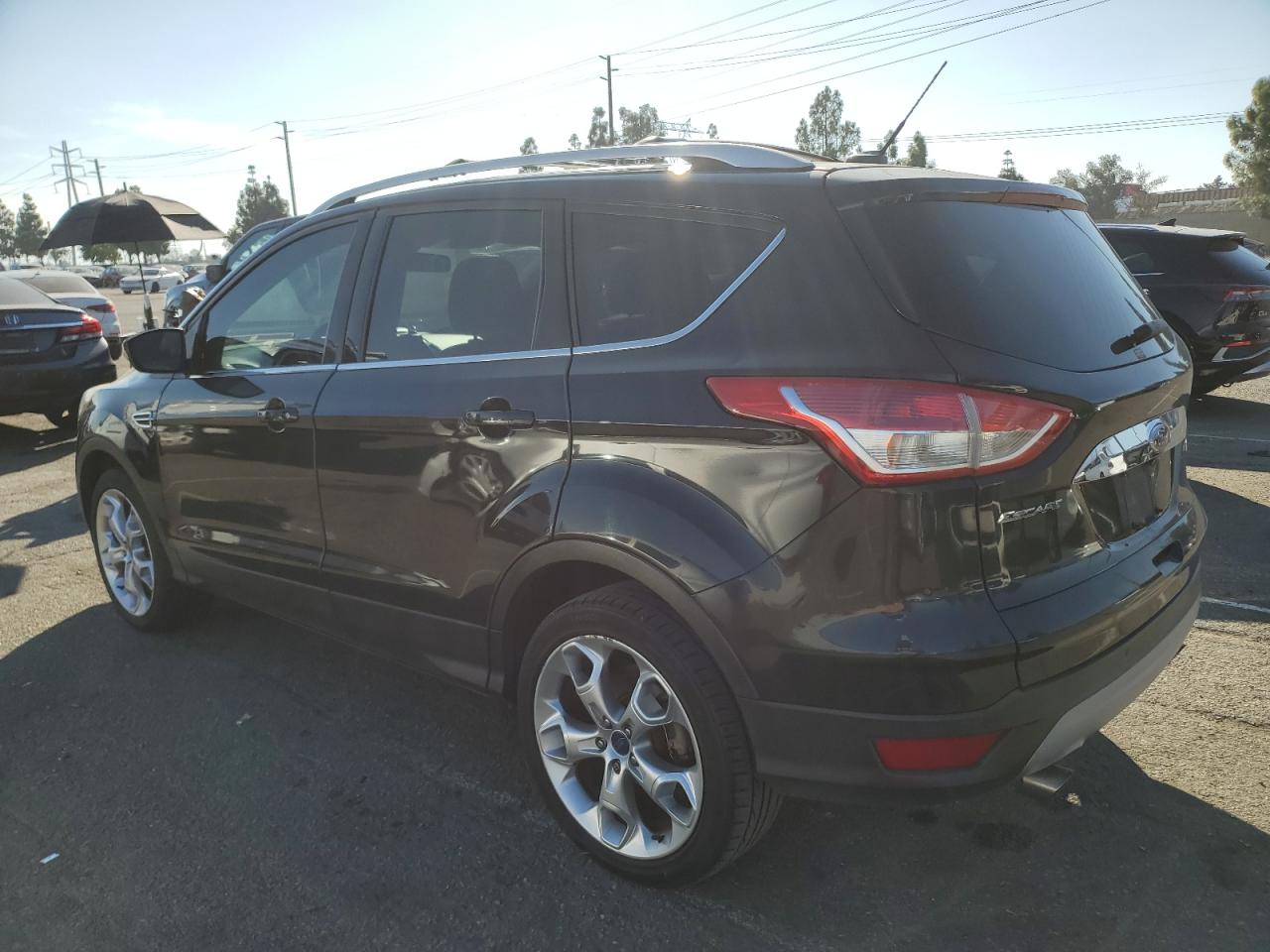 FORD ESCAPE TITANIUM