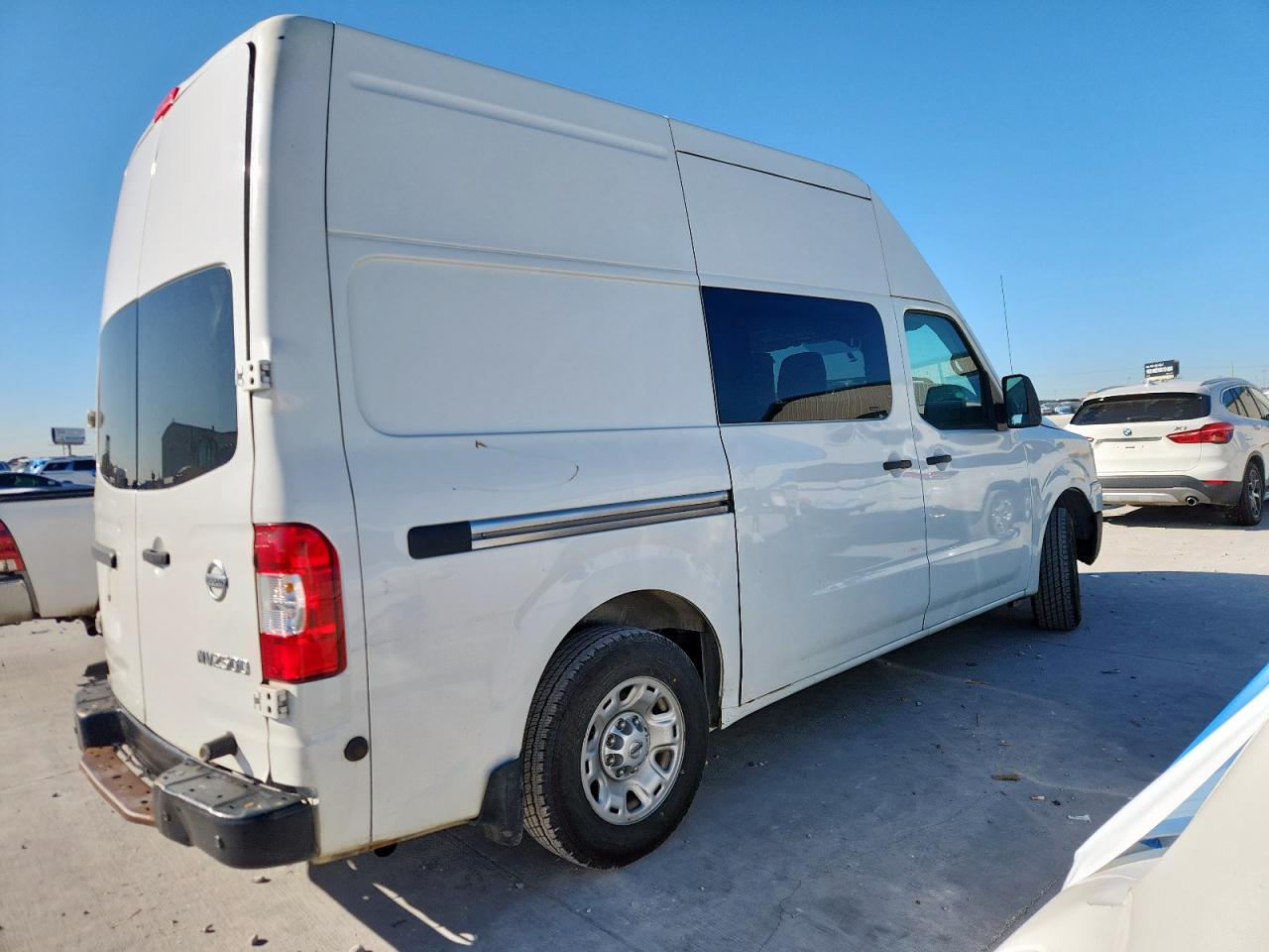 NISSAN NV2500 2500 S