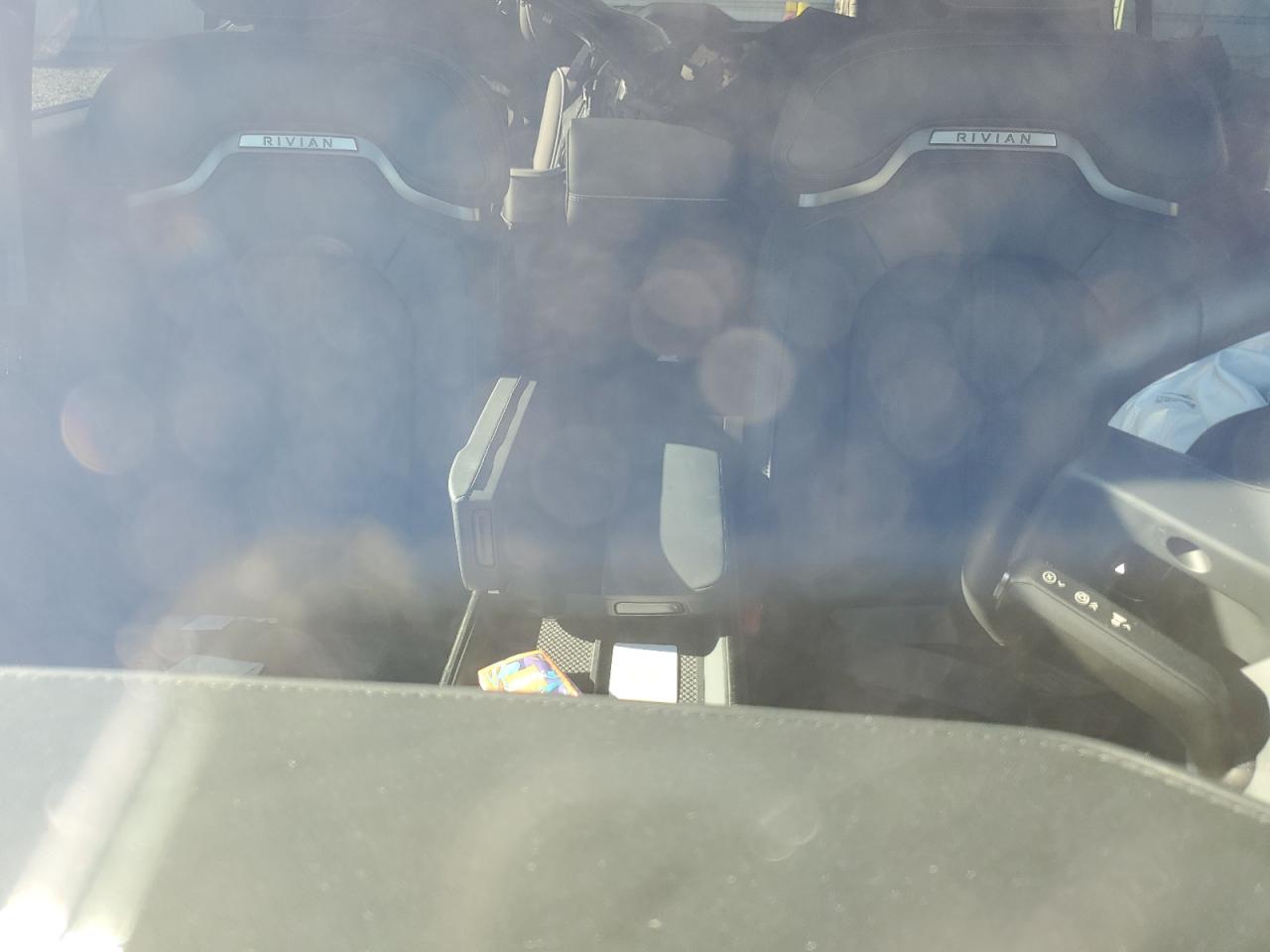 RIVIAN R1S ADVENTURE