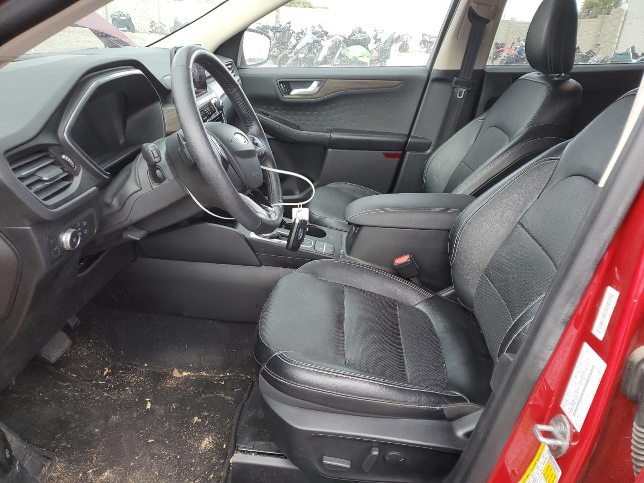 FORD ESCAPE TITANIUM