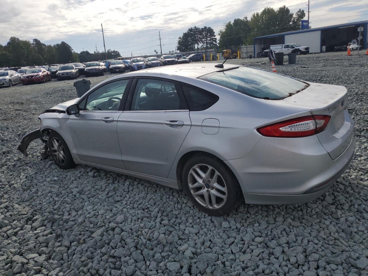 FORD FUSION SE