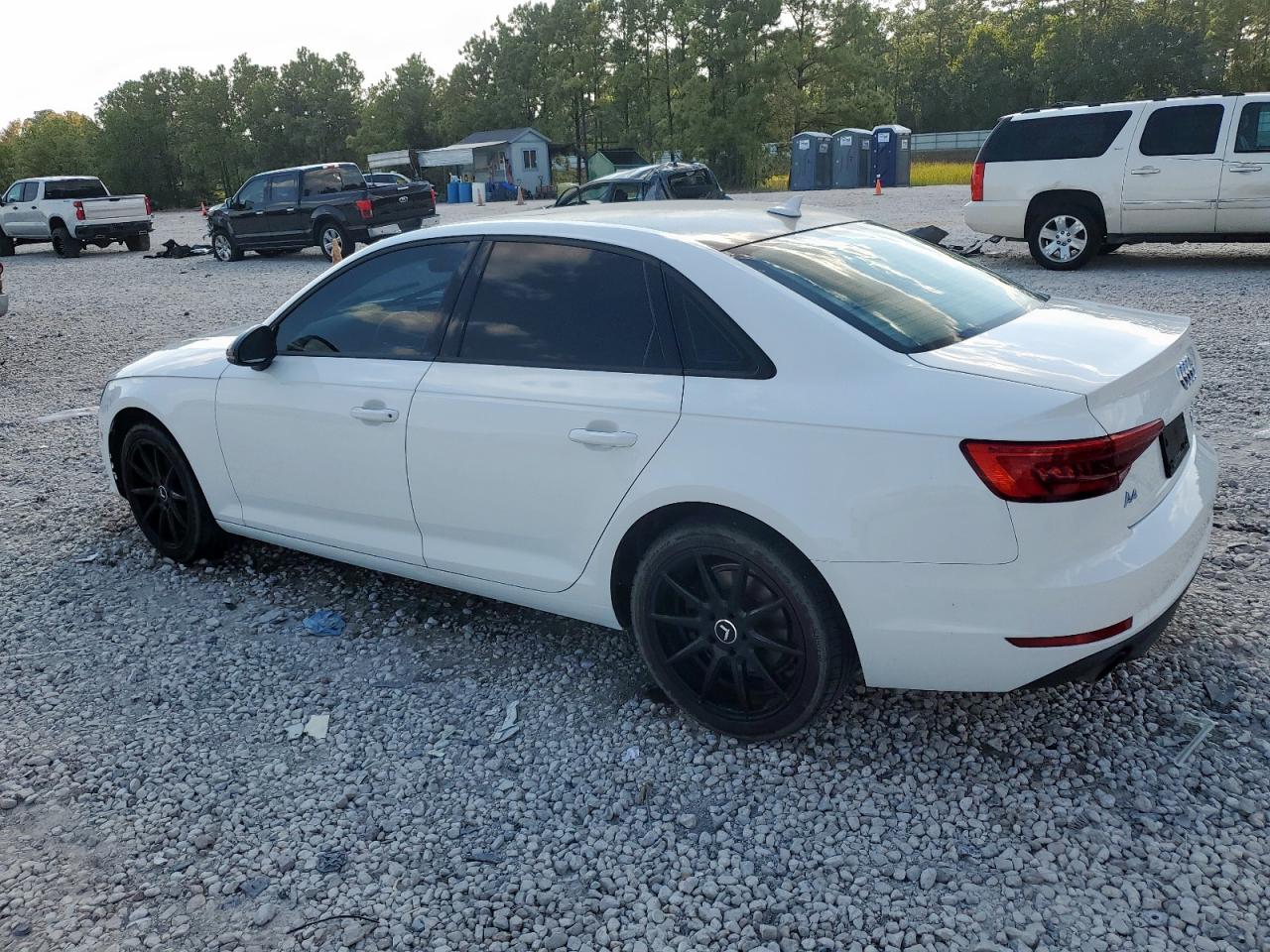 AUDI A4 ULTRA PREMIUM