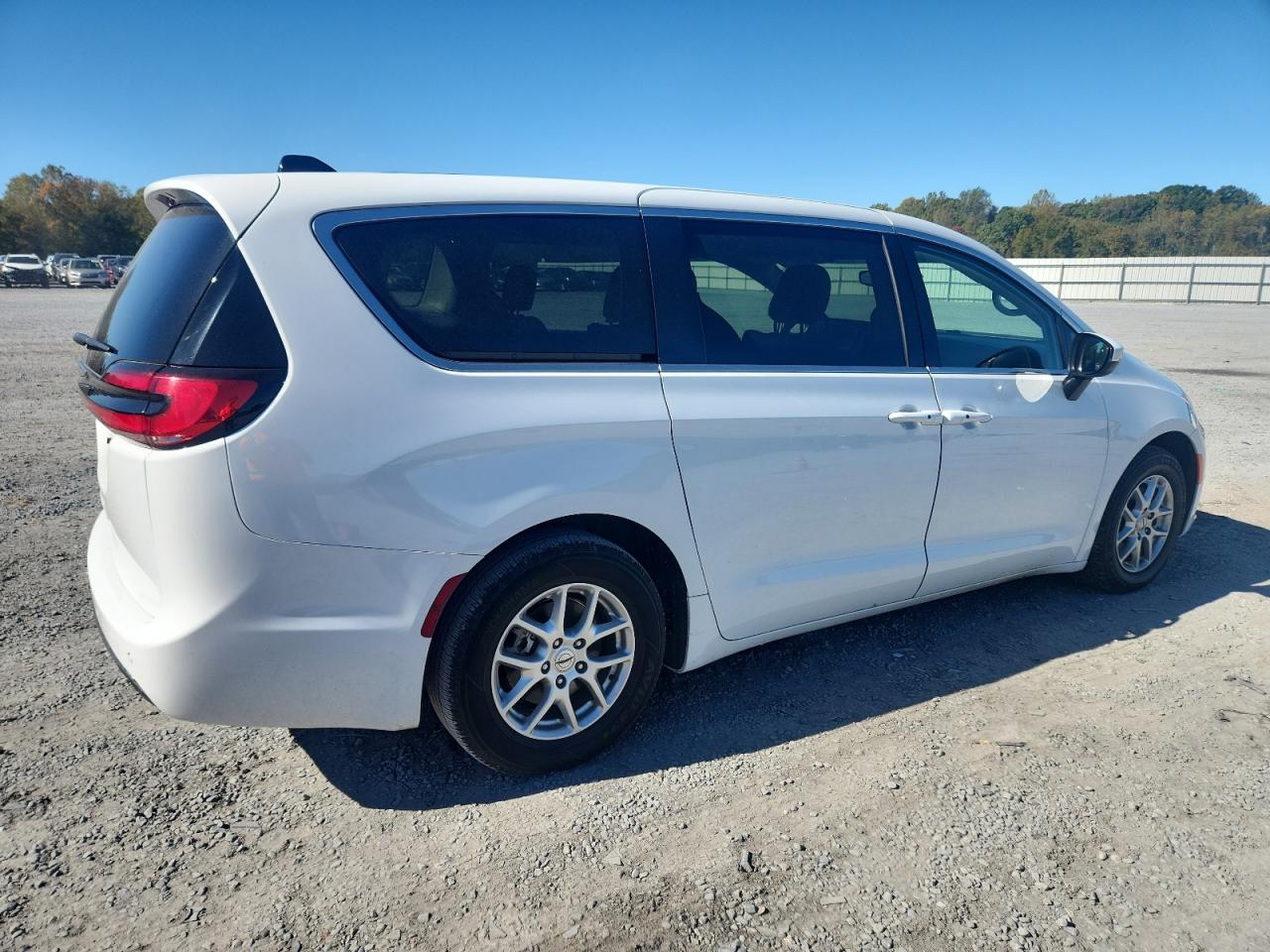 CHRYSLER PACIFICA TOURING L
