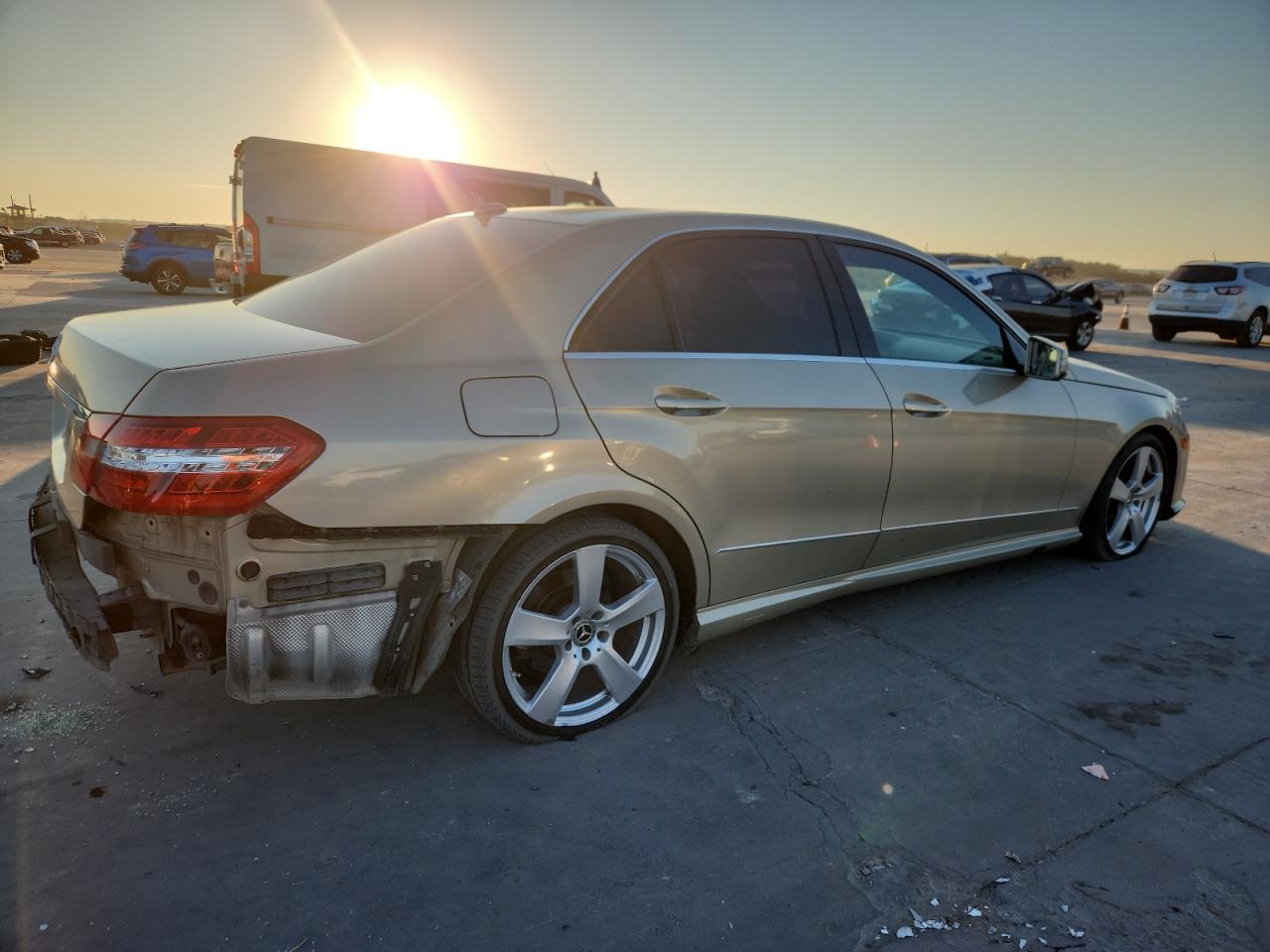 MERCEDES-BENZ E-CLASS 350