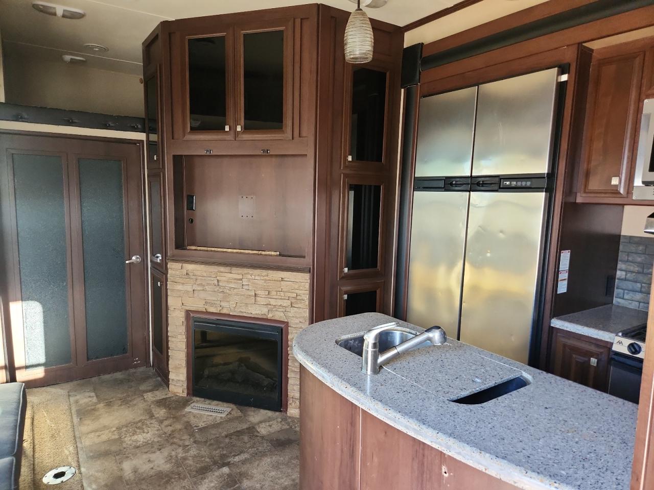 Lot #3273986780 2015 KEYSTONE TOY HAULER SERIES M-