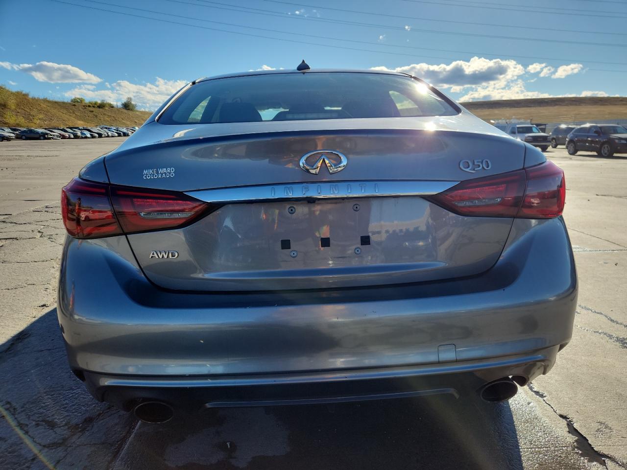 INFINITI Q50 LUXE