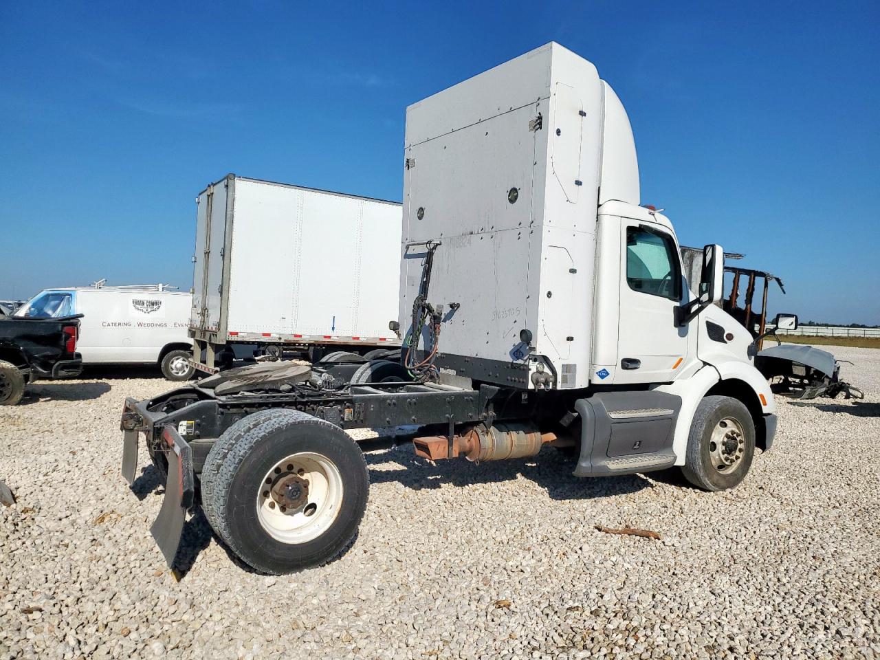 Lot #3265138769 2017 PETERBILT 579