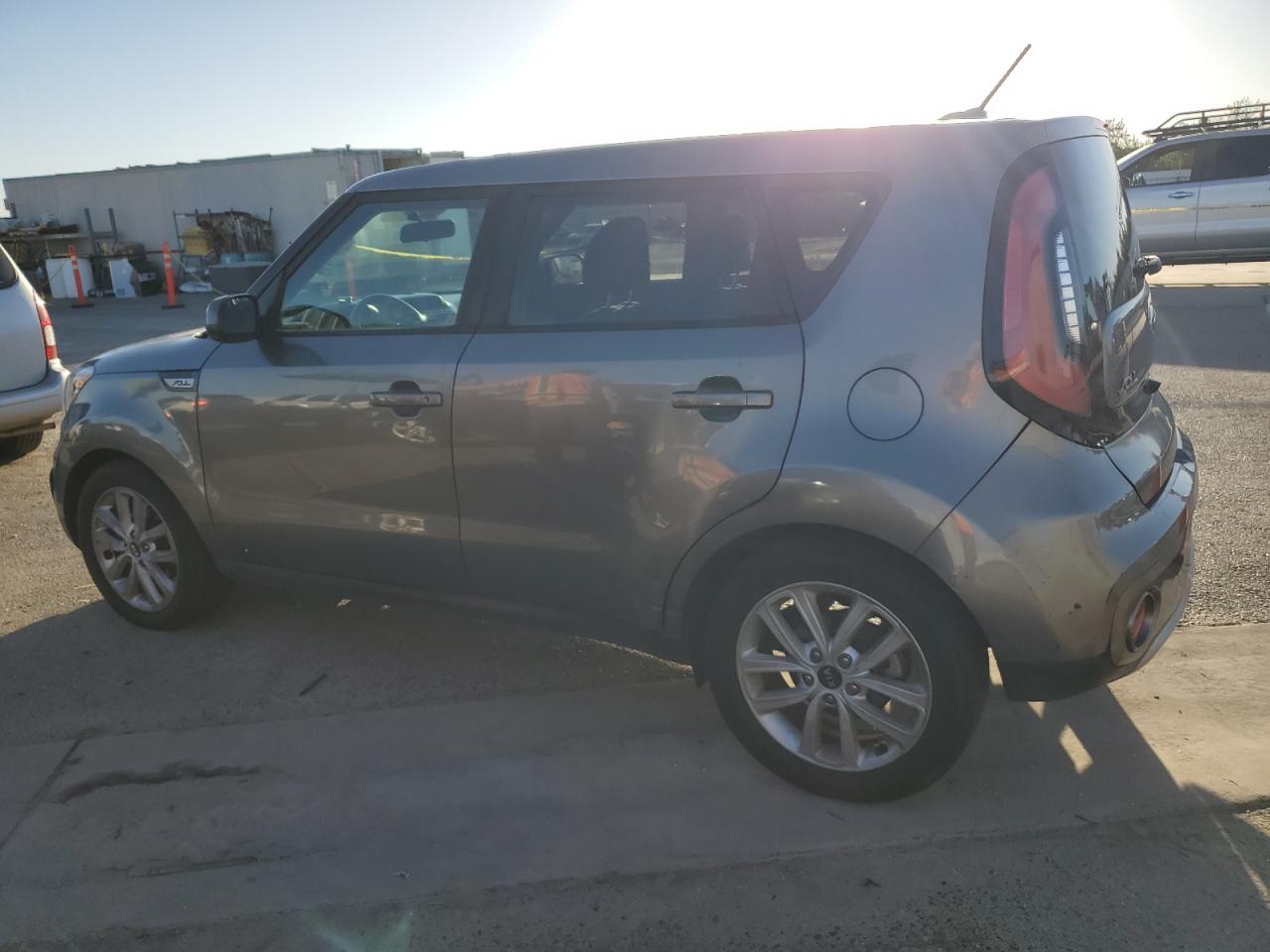 KIA SOUL +