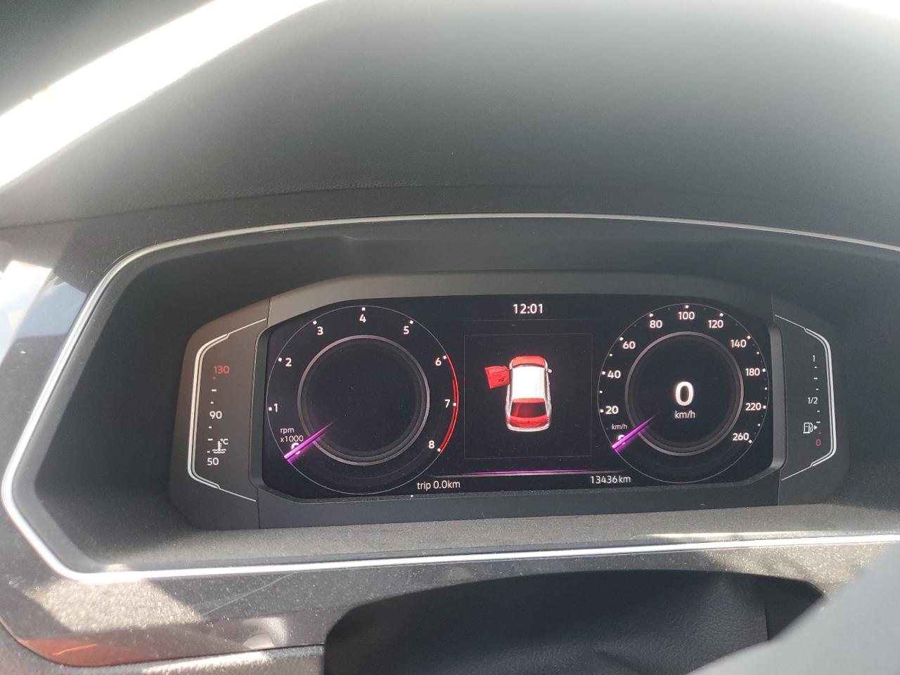 VOLKSWAGEN TIGUAN SE R-LINE BLACK