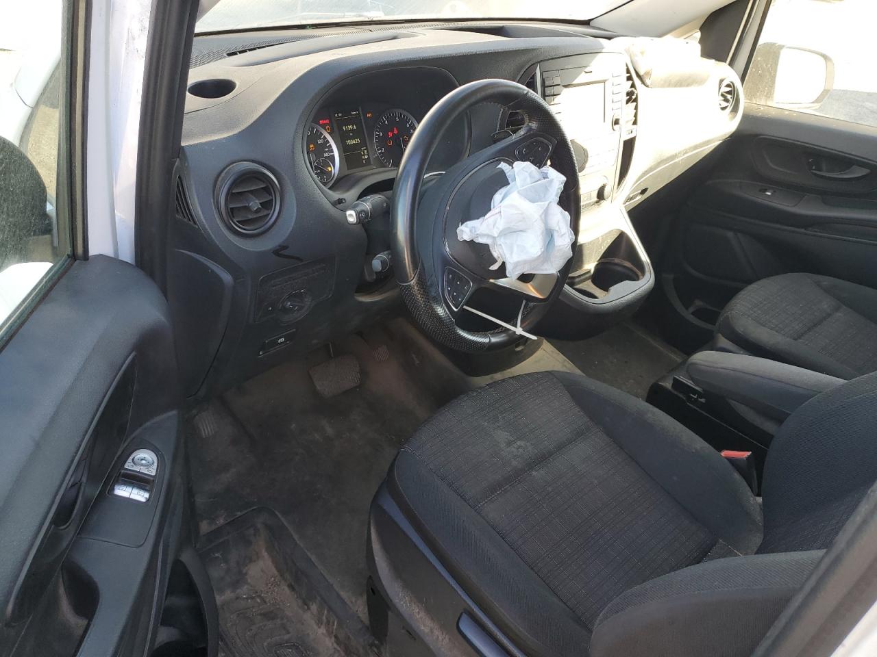 MERCEDES-BENZ METRIS