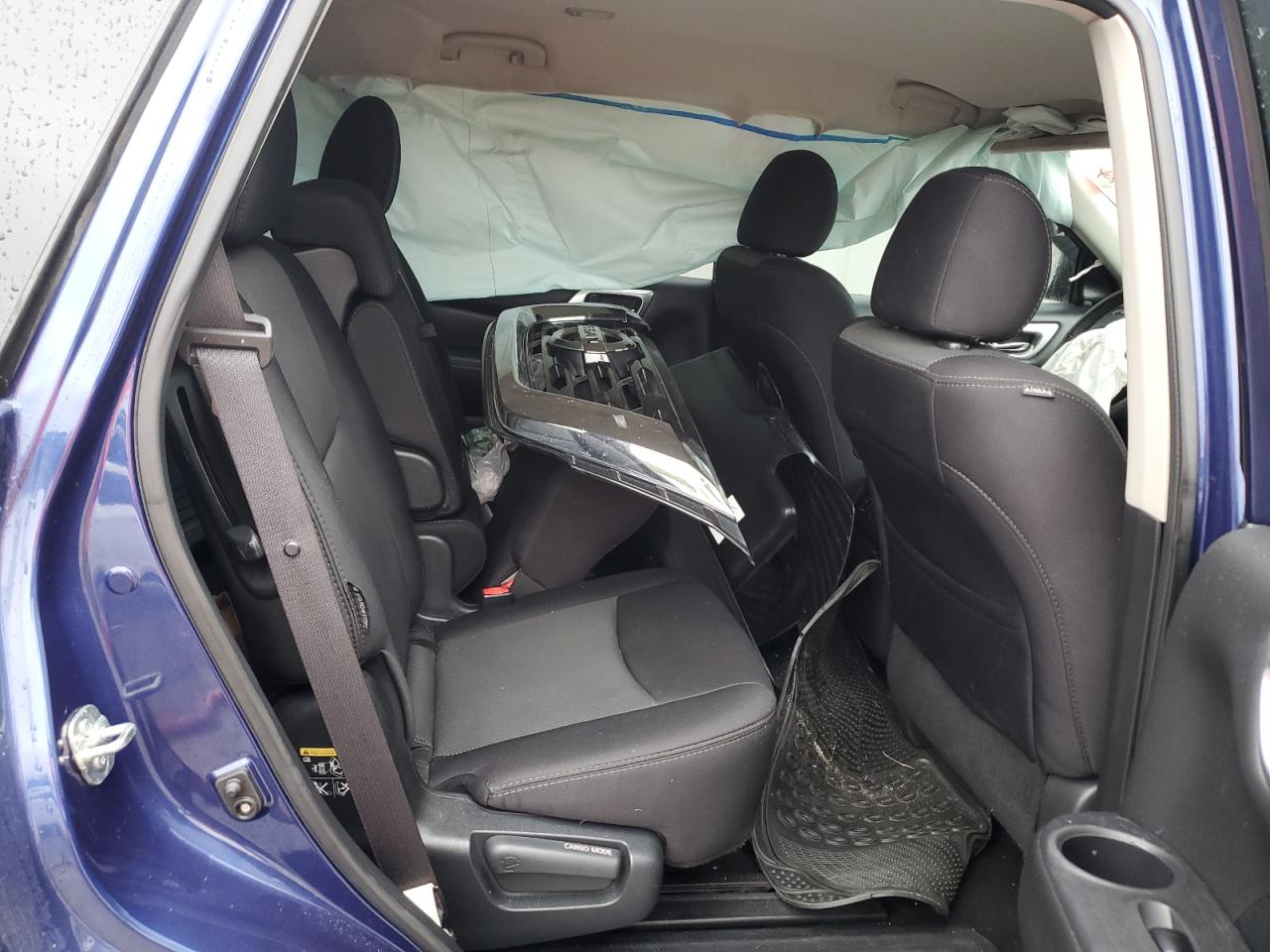 NISSAN PATHFINDER SV