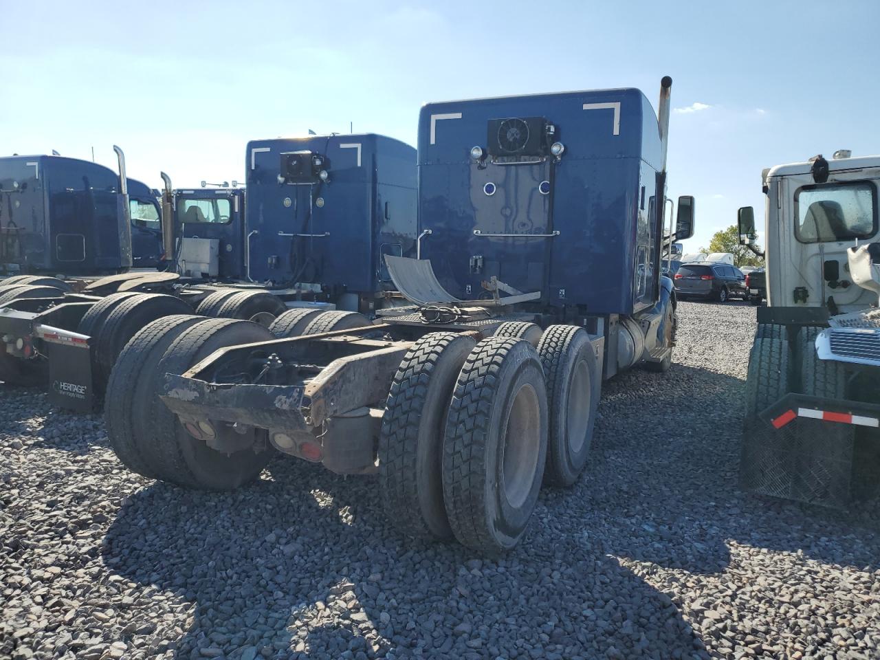 Lot #3273977784 2015 PETERBILT TRACTOR 579