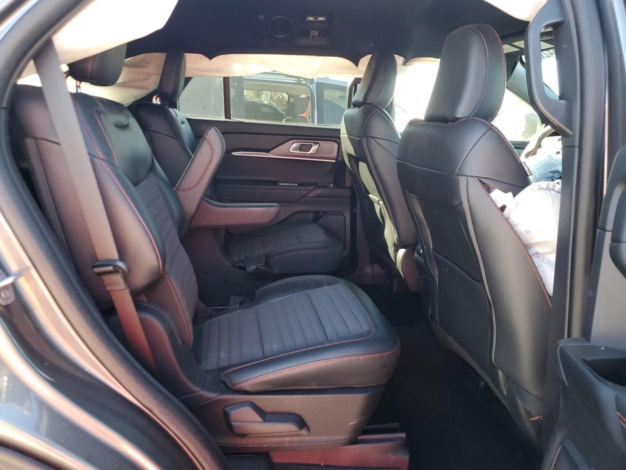 FORD EXPLORER ST-LINE