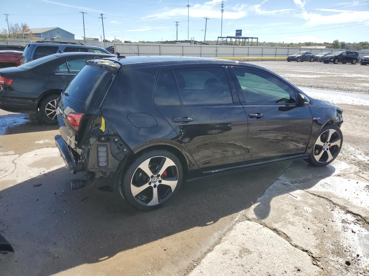 VOLKSWAGEN GOLF GTI S