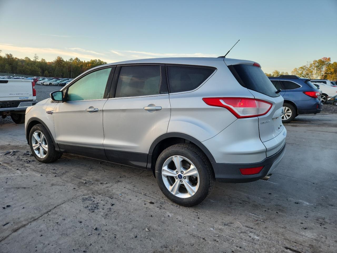 FORD ESCAPE SE