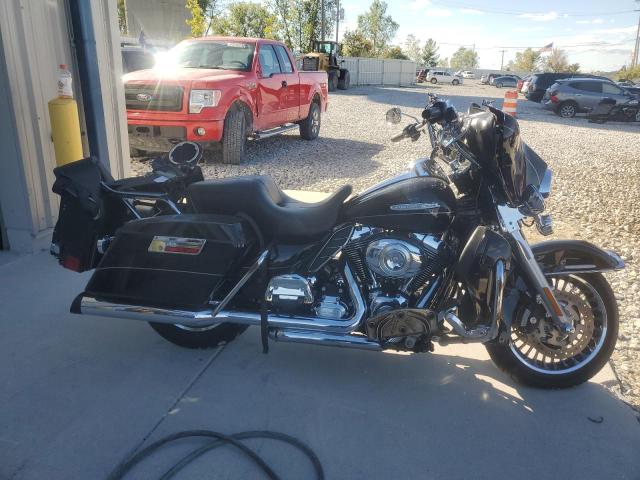 2011 HARLEY-DAVIDSON FLHTK - 1HD1KEM16BB661794