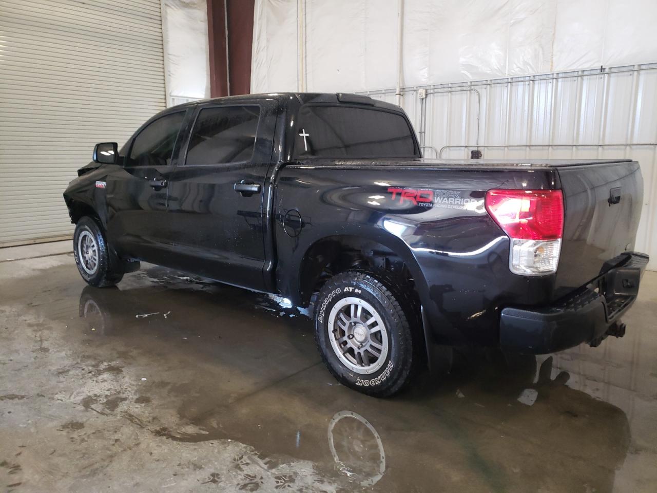 TOYOTA TUNDRA CREWMAX SR5