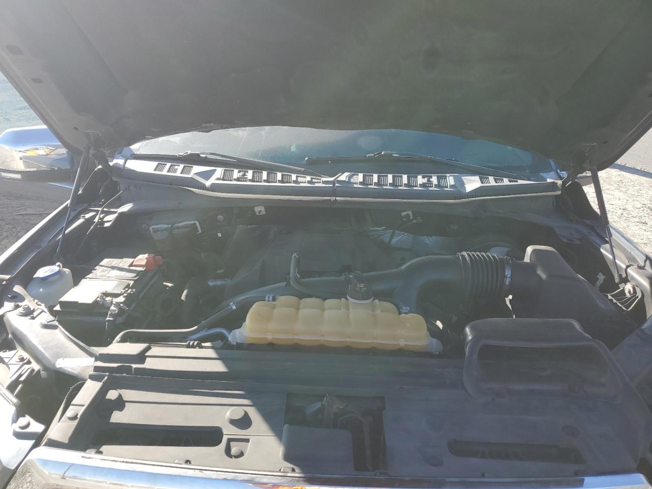 FORD F-150 SUPER CAB