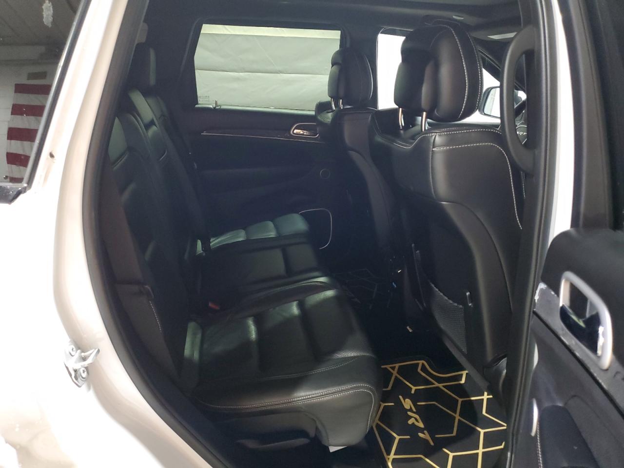 JEEP GRAND CHEROKEE SRT-8