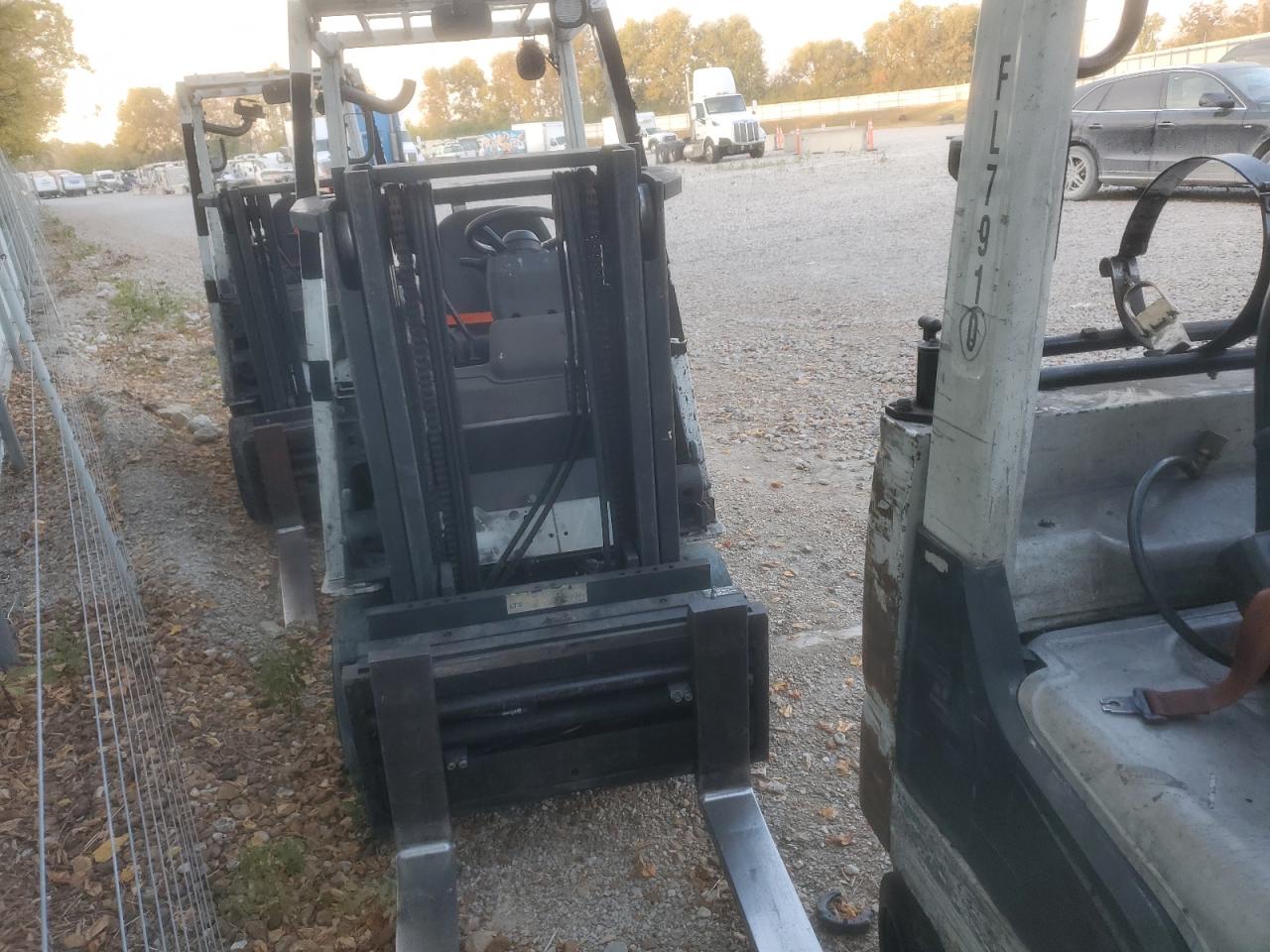 Lot #3290190206 2013 NISS FORKLIFT