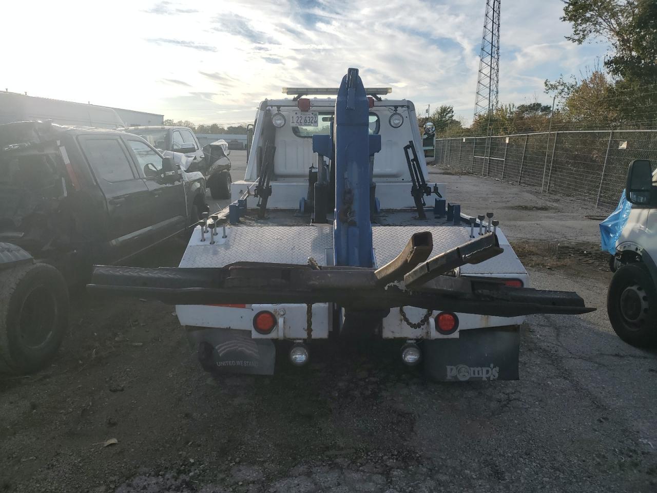 Lot #3275710946 2002 NISSAN DIESEL UD1400