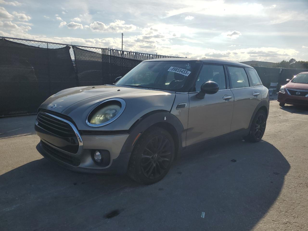 MINI COOPER CLUBMAN