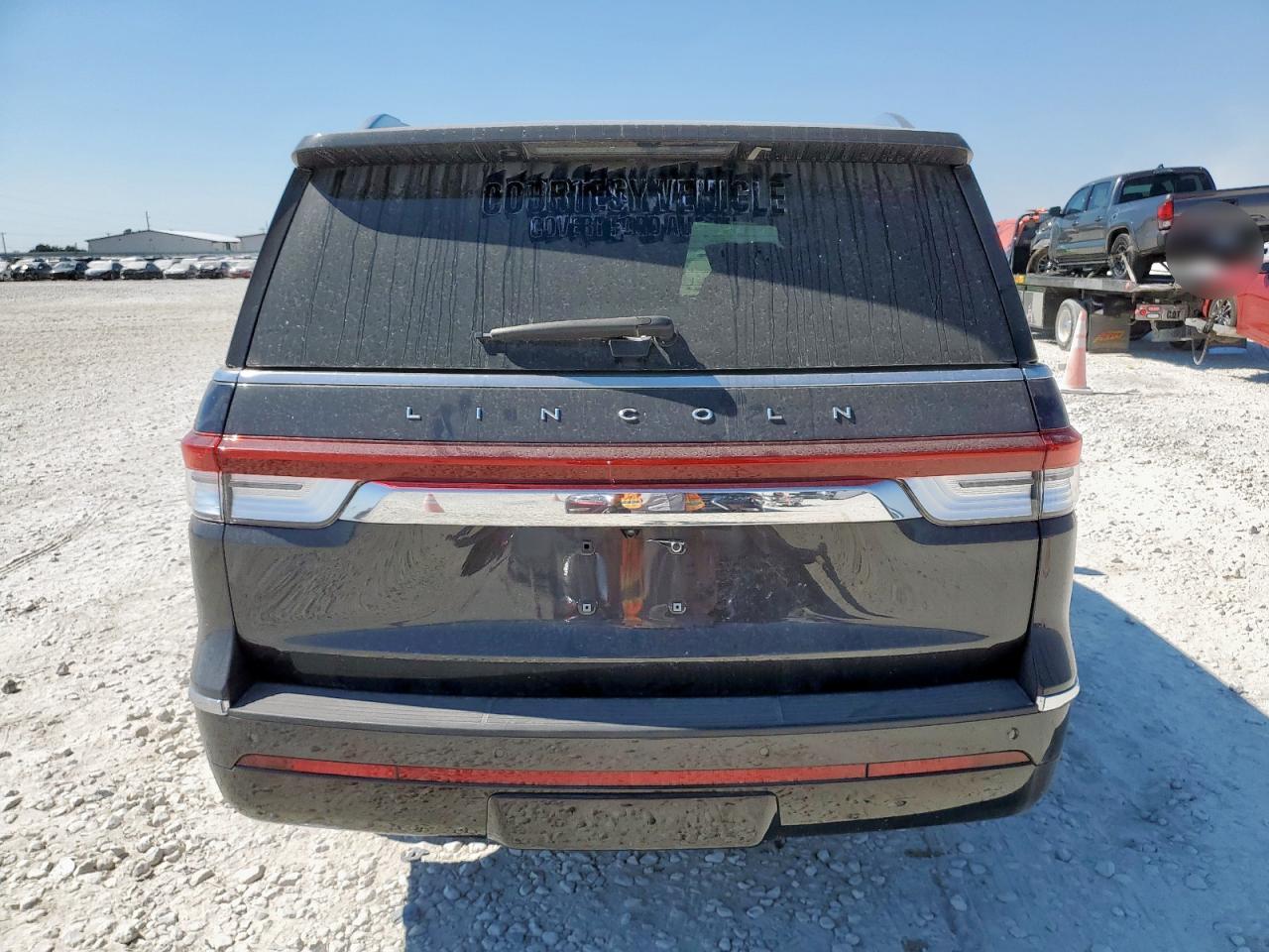 LINCOLN NAVIGATOR RESERVE