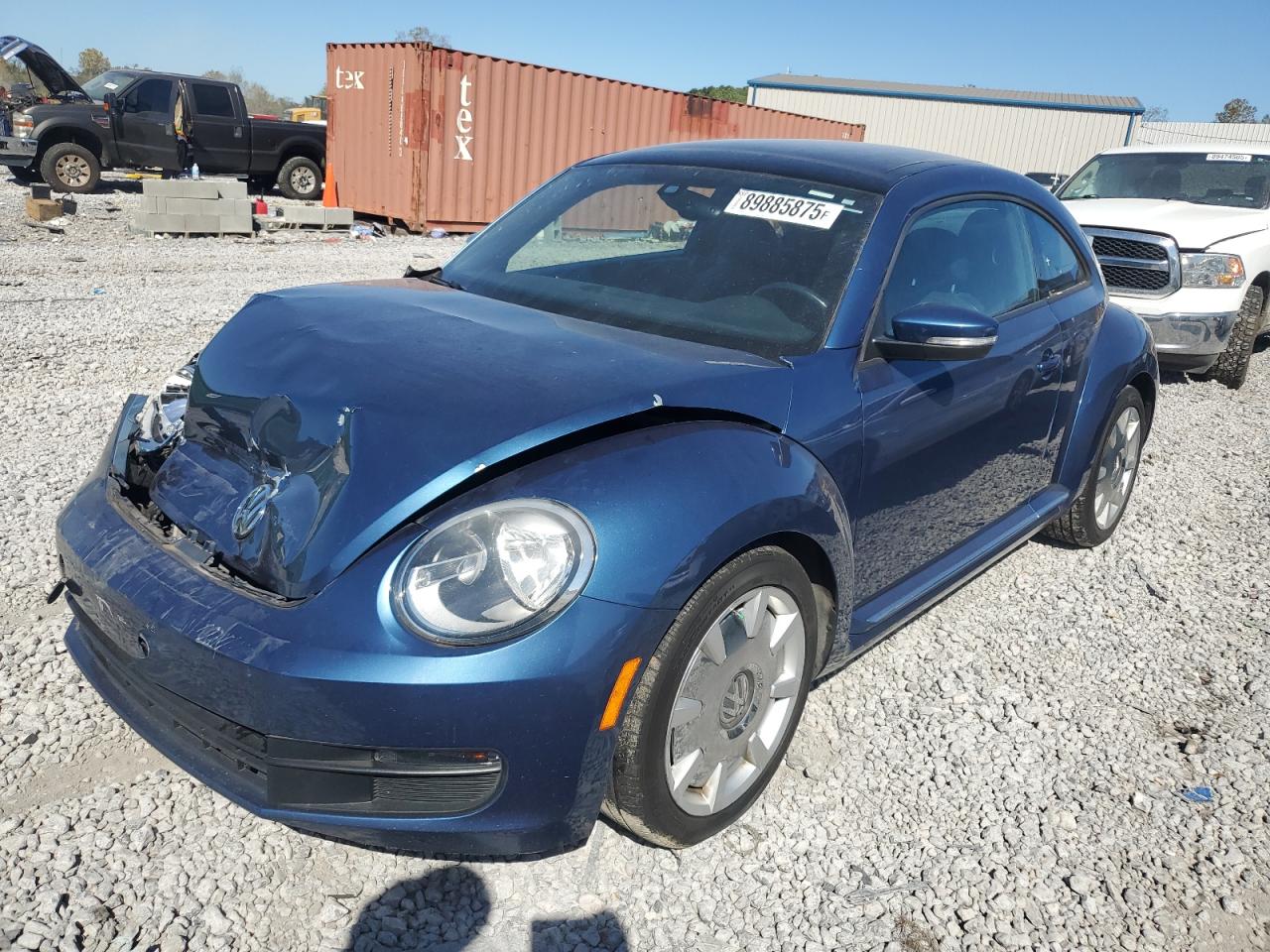 VOLKSWAGEN BEETLE SE