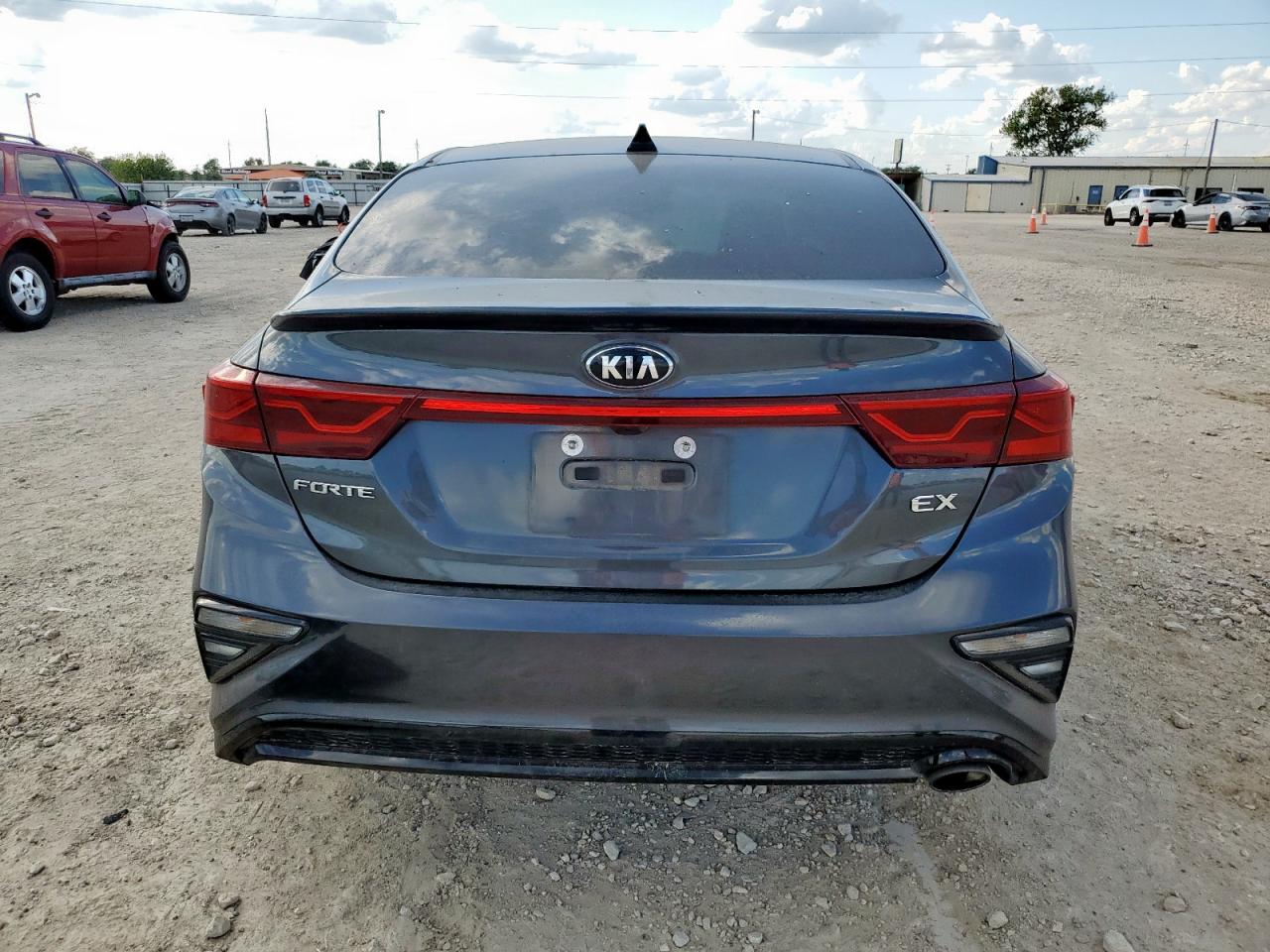 KIA FORTE EX
