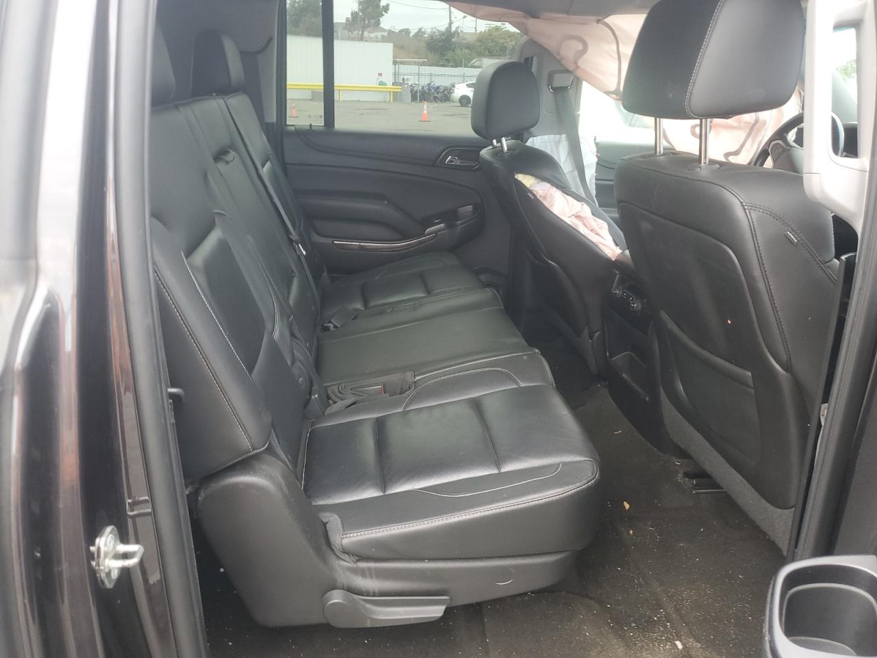 CHEVROLET SUBURBAN C1500 LT