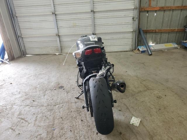 2025 SUZUKI GSX-R750 #3287669036