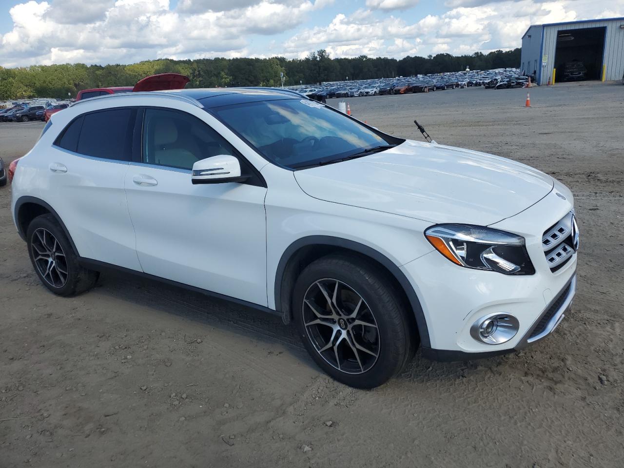 MERCEDES-BENZ GLA-CLASS 250